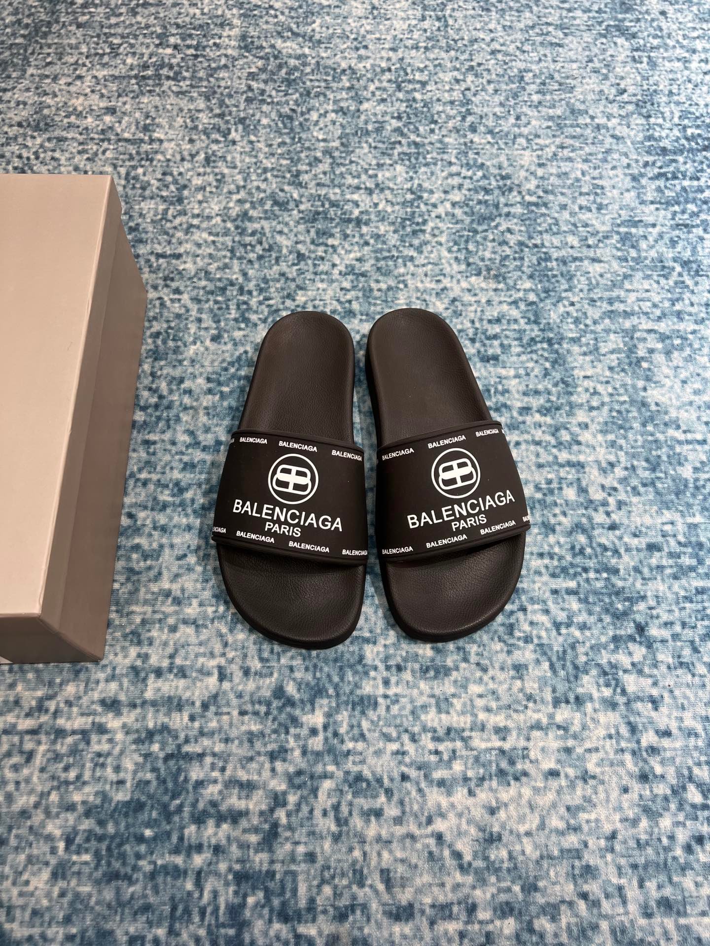 6190e058.jpg 6190e058