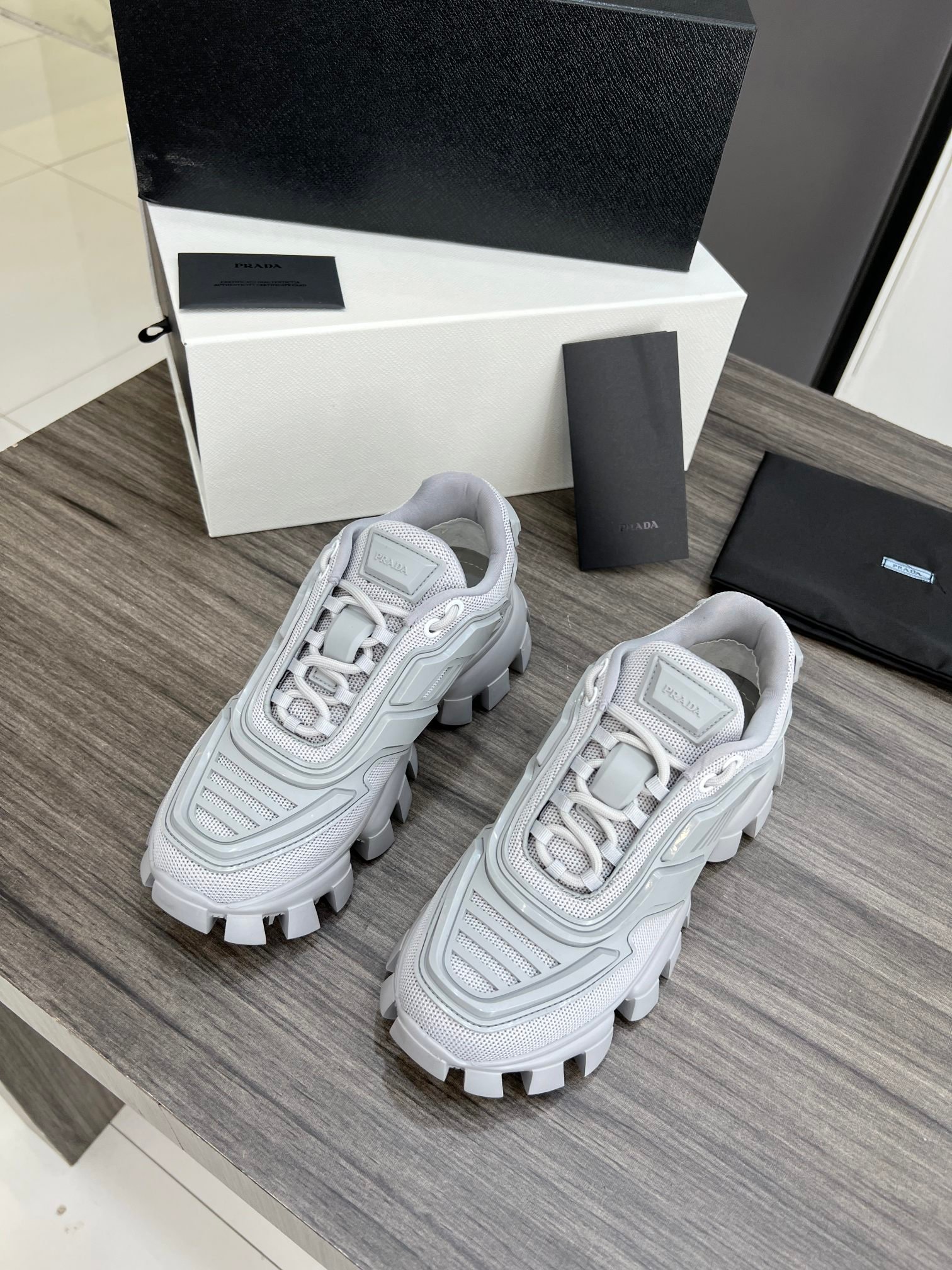 d951725b.jpg d951725b