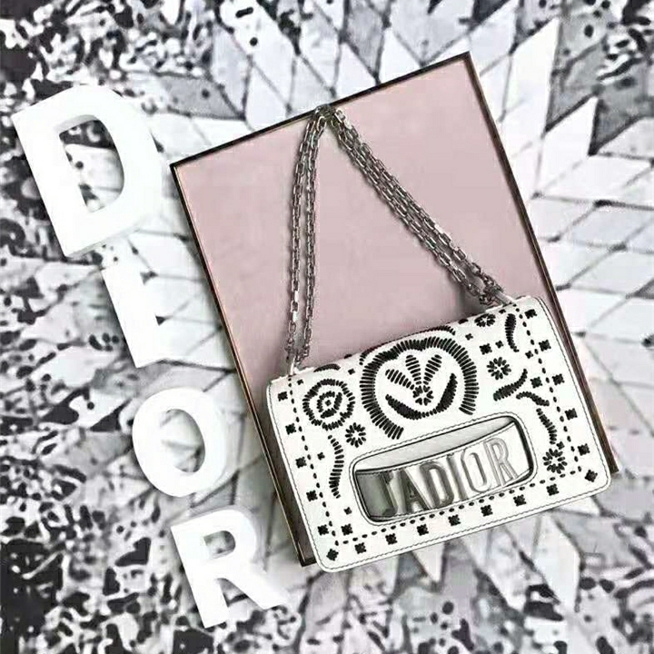 38153_P_1552833504976.jpg 38153 P 1552833504976