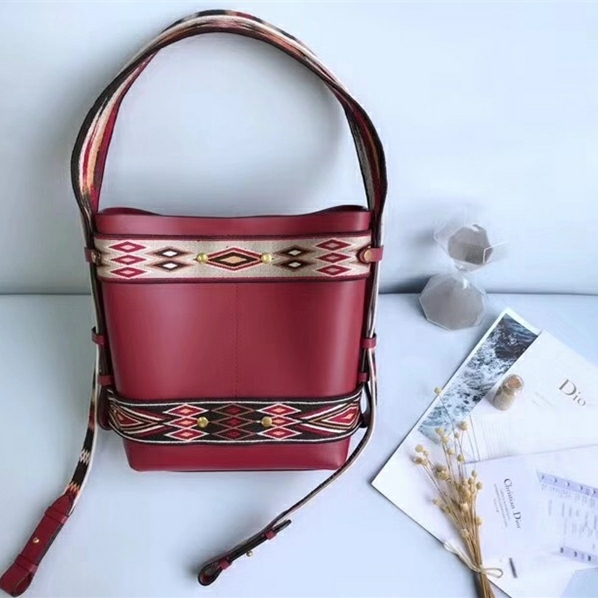 38167_P_1551795660156.jpg 38167 P 1551795660156